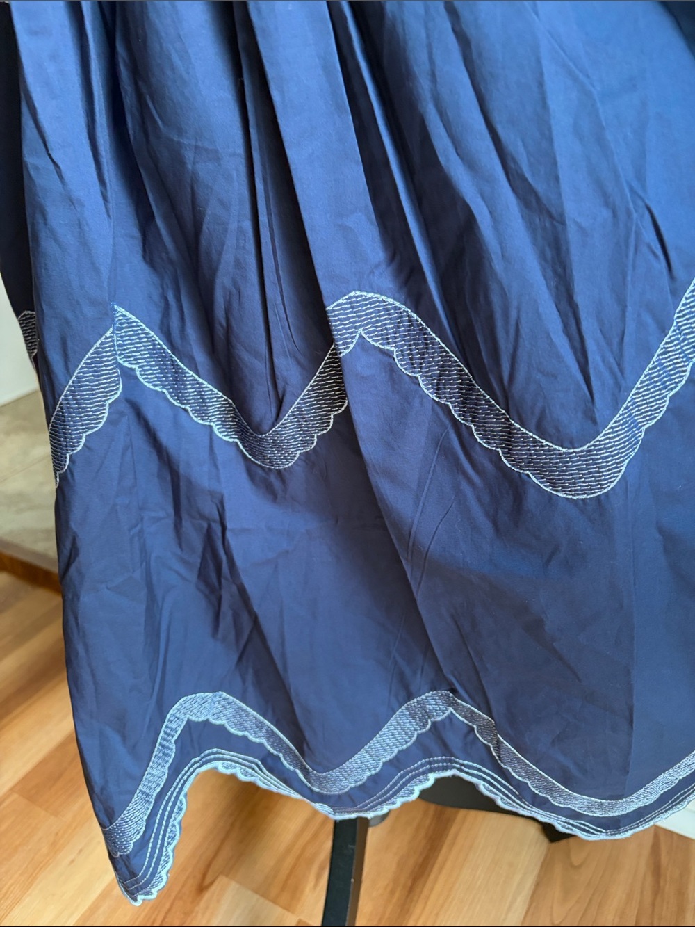 Hyacinth House Tuckernuck Weston Navy Embroidered Mini Dress - Picture 7 of 12